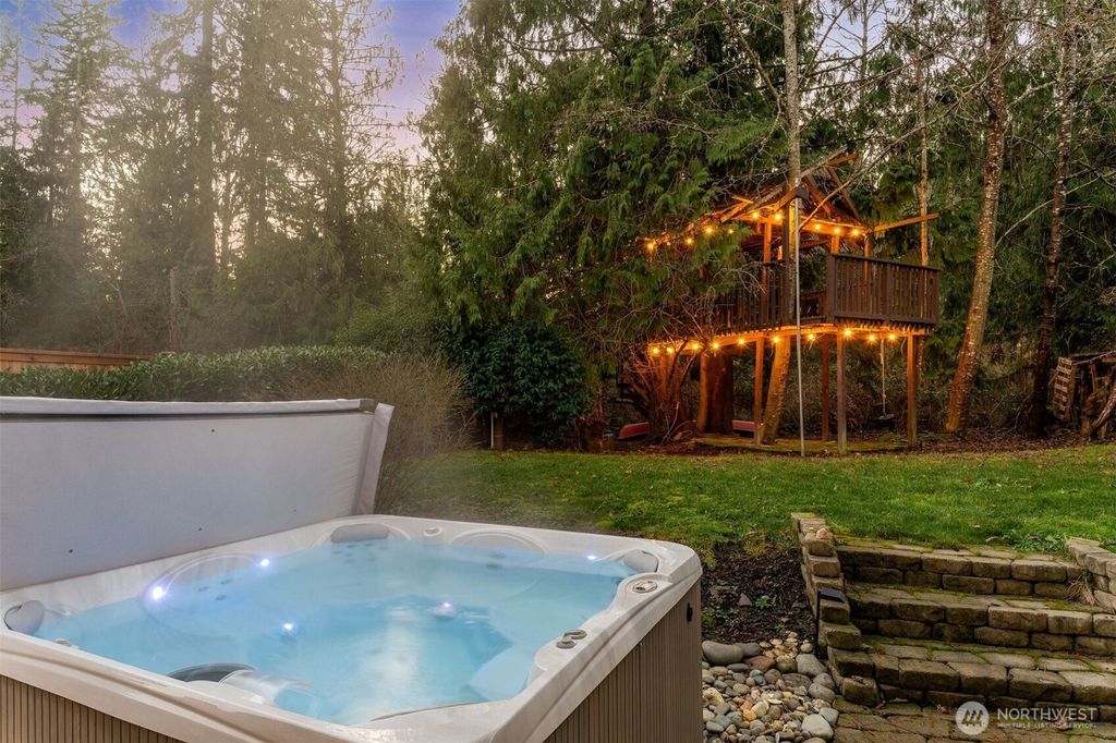 Photo of 6118 97th Drive NE, Lake Stevens, WA 98258 (MLS # 2431295)