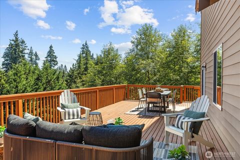Photo of 224 147th Place SE, Lynnwood, WA 98087 (MLS # 2445787)
