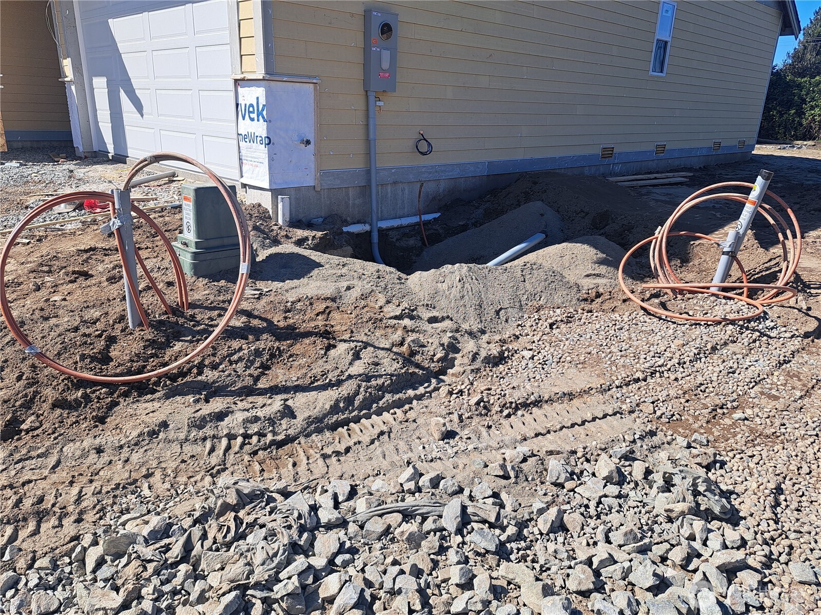 1105 W Pioneer Avenue