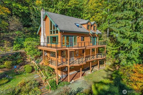 Photo of 28806 SE 61st St, Issaquah, WA 98027 (MLS # 2431416)