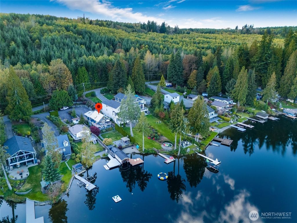 Photo of 2225 SW Lake Roesiger Road, Snohomish, WA 98290 (MLS # 2390685)