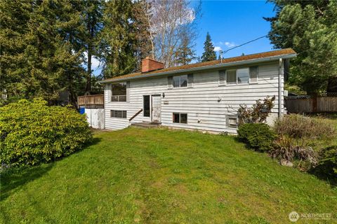 Photo of 19525 86th Avenue W, Edmonds, WA 98026 (MLS # 2516706)