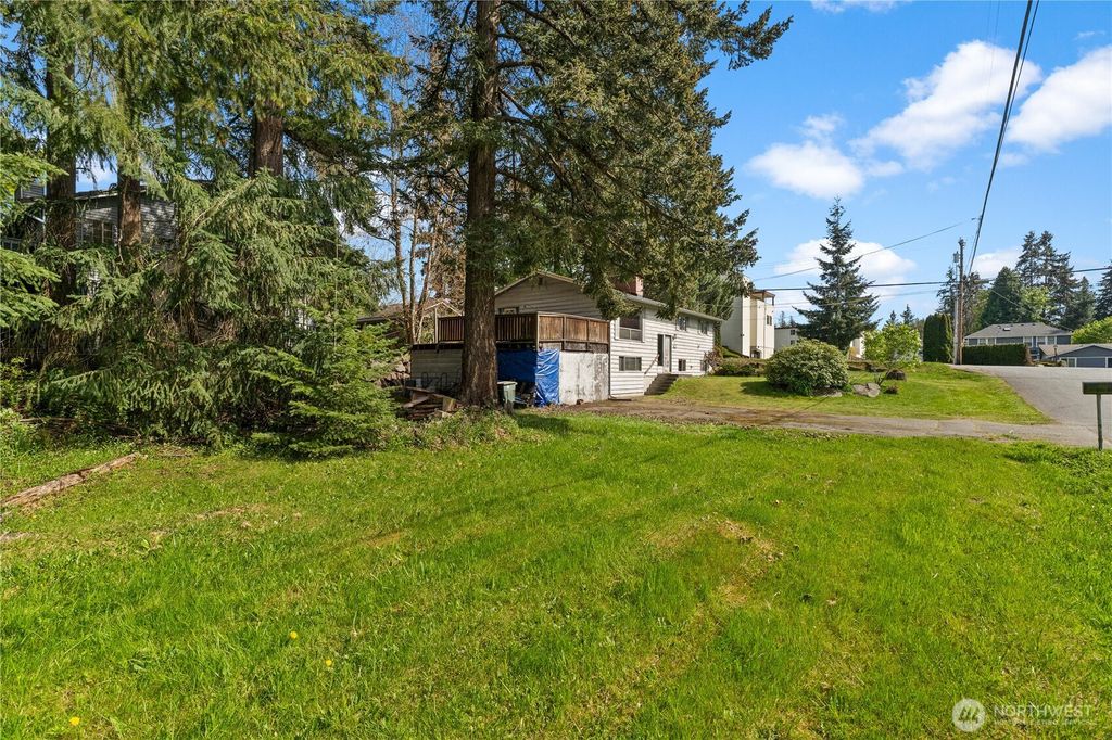 Photo of 19525 86th Avenue W, Edmonds, WA 98026 (MLS # 2516706)