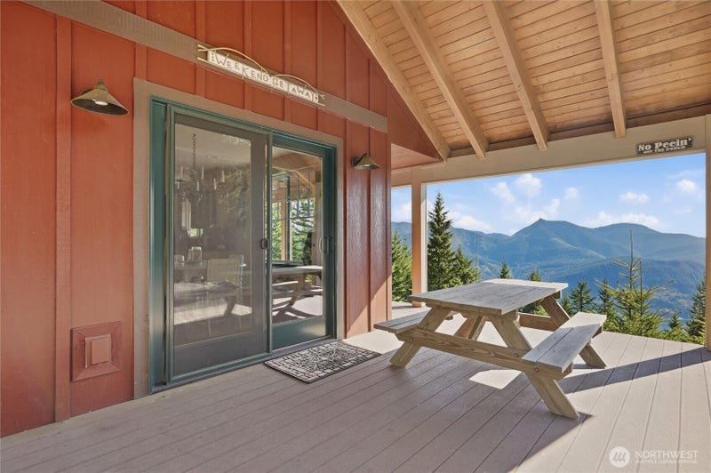 1962 Mt. View Drive