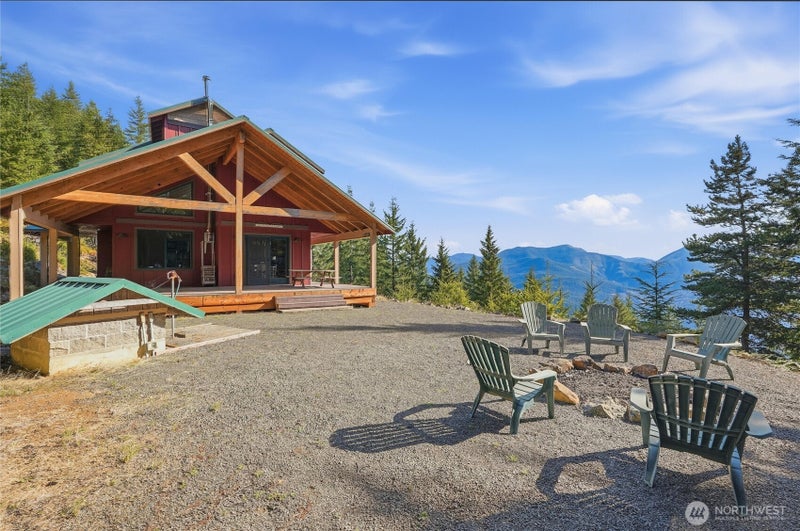 1962 Mt. View Drive
