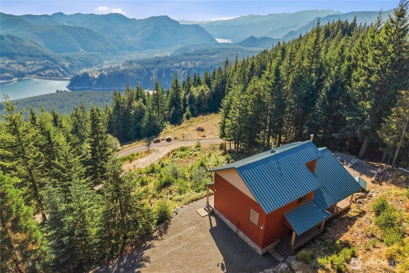 1962 Mt. View Drive