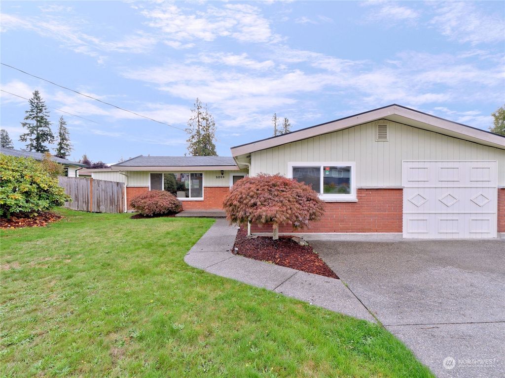 Photo of 5203 NE 3rd Street, Renton, WA 98059 (MLS # 2171200)