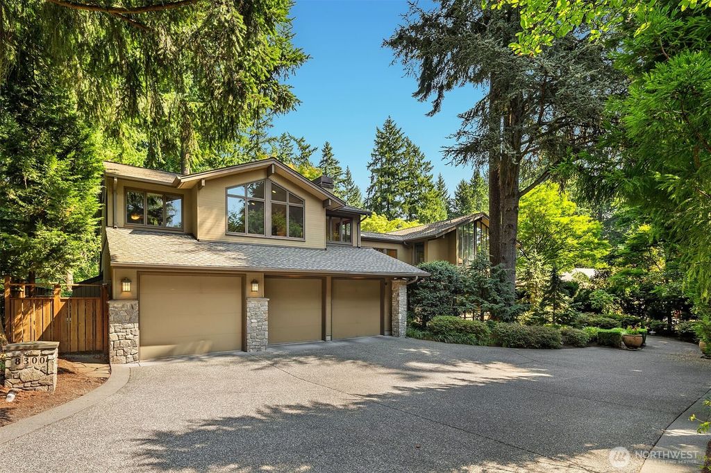Photo of 8300 SE 82nd Street, Mercer Island, WA 98040 (MLS # 2439533)