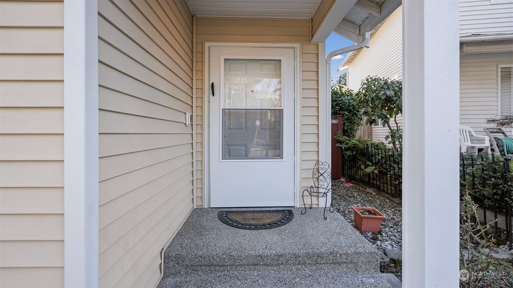 Photo of 2420 135th Place SW, Lynnwood, WA 98087 (MLS # 2036798)