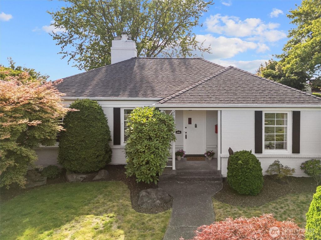 Photo of 2809 40th Avenue W, Seattle, WA 98199 (MLS # 2389366)