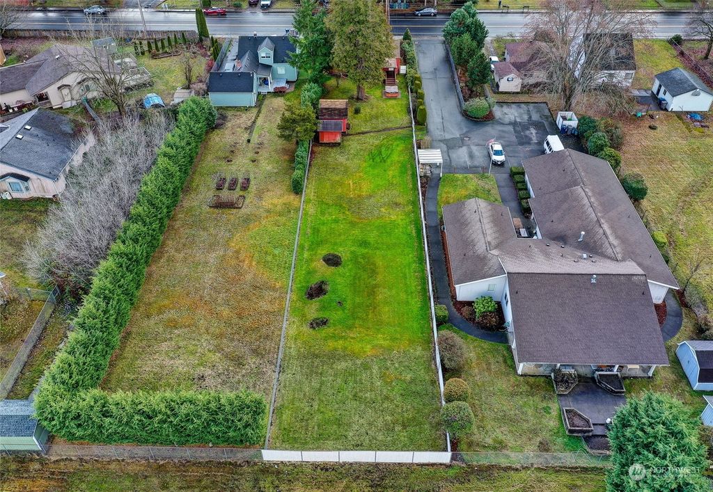 Photo of 134 3rd Avenue SW, Pacific, WA 98047 (MLS # 2022670)