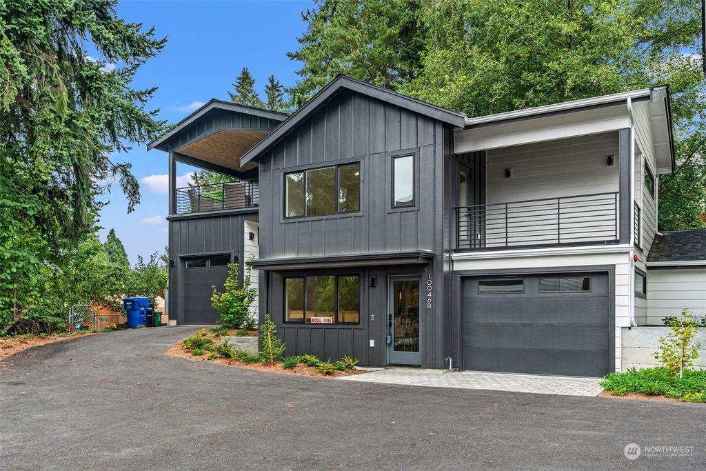 Photo of 10046 Ravenna Avenue NE #B, Seattle, WA 98125 (MLS # 2033861)