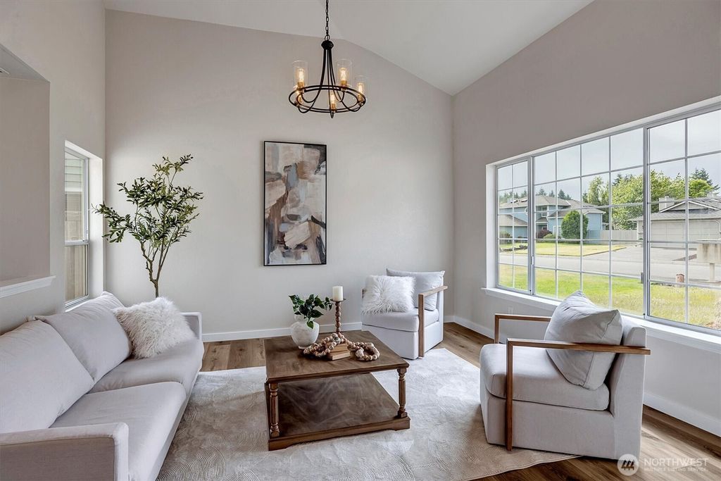 Photo of 1424 SW 352 Court, Federal Way, WA 98023 (MLS # 2389066)