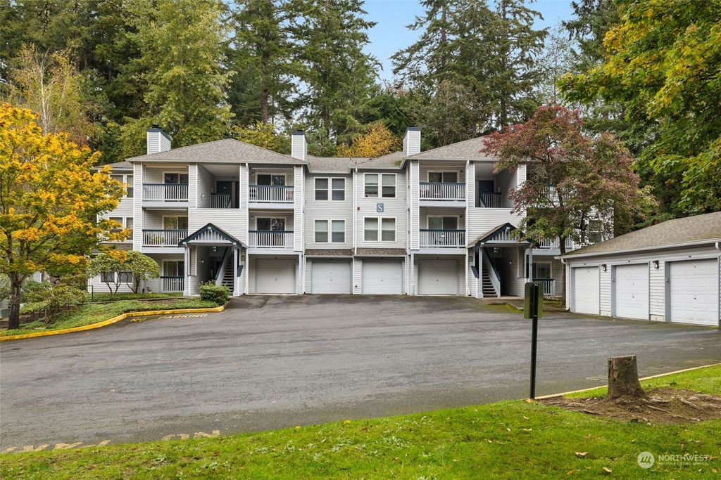 Photo of 33020 10th Avenue SW #S-304, Federal Way, WA 98023 (MLS # 2299159)