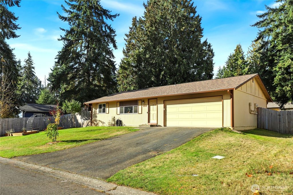 Photo of 250 NE Silver Pine Drive, Bremerton, WA 98311 (MLS # 2445910)