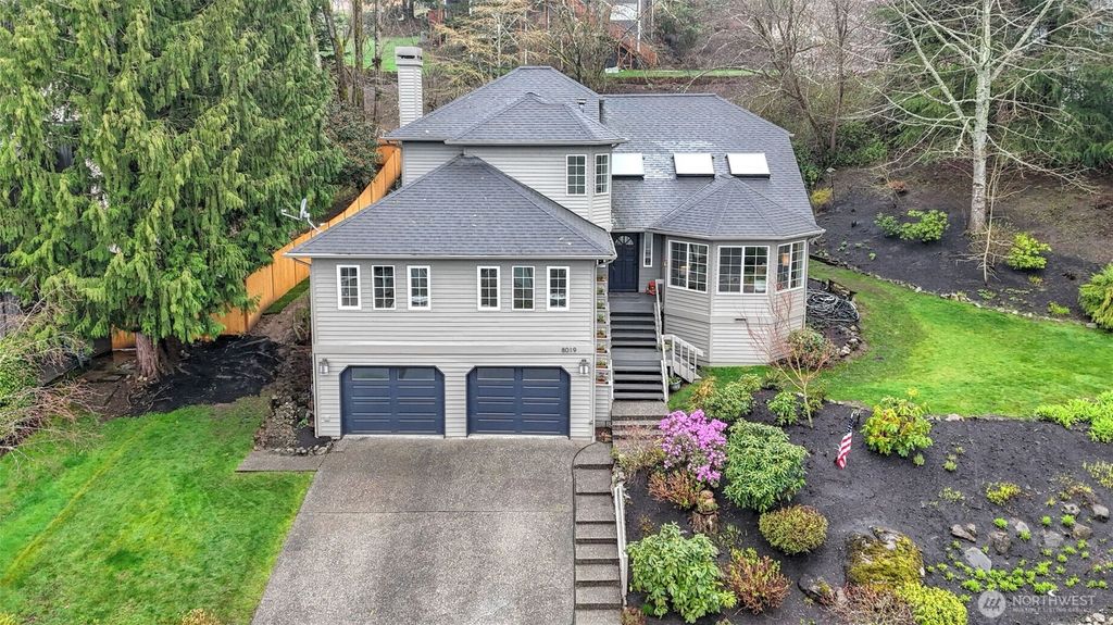 Photo of 8019 129th Place SE, Newcastle, WA 98056 (MLS # 2329298)