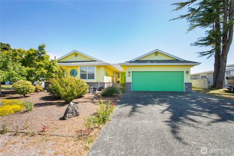 Photo of 5563 Haida Way, Blaine, WA 98230 (MLS # 2526370)