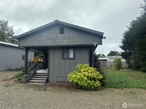 Photo of 1514 227th Place, Ocean Park, WA 98640 (MLS # 2408606)
