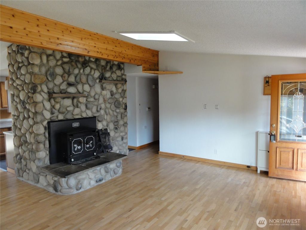 Photo of 28821 18th Avenue S, Federal Way, WA 98003 (MLS # 2523512)