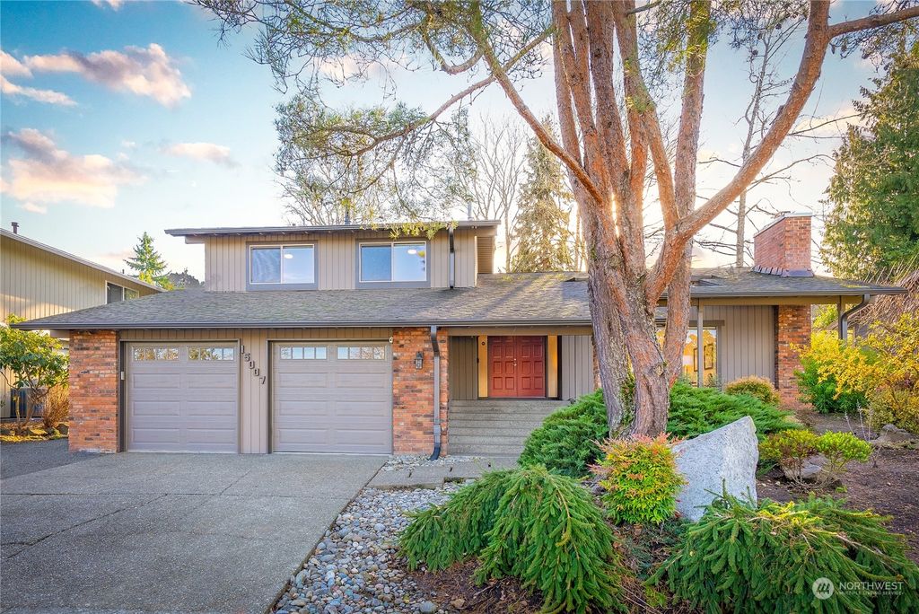 Photo of 15007 SE 47th Place, Bellevue, WA 98006 (MLS # 2027366)