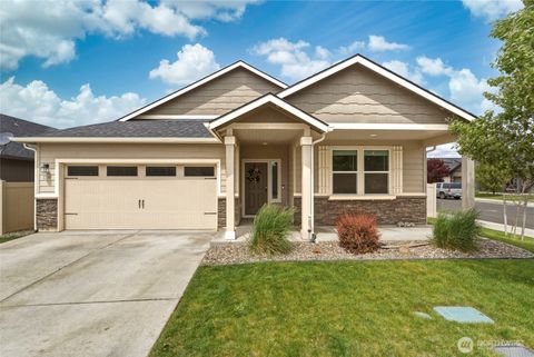 Photo of 1338 SW Virginia Street, College Place, WA 99324 (MLS # 2523987)