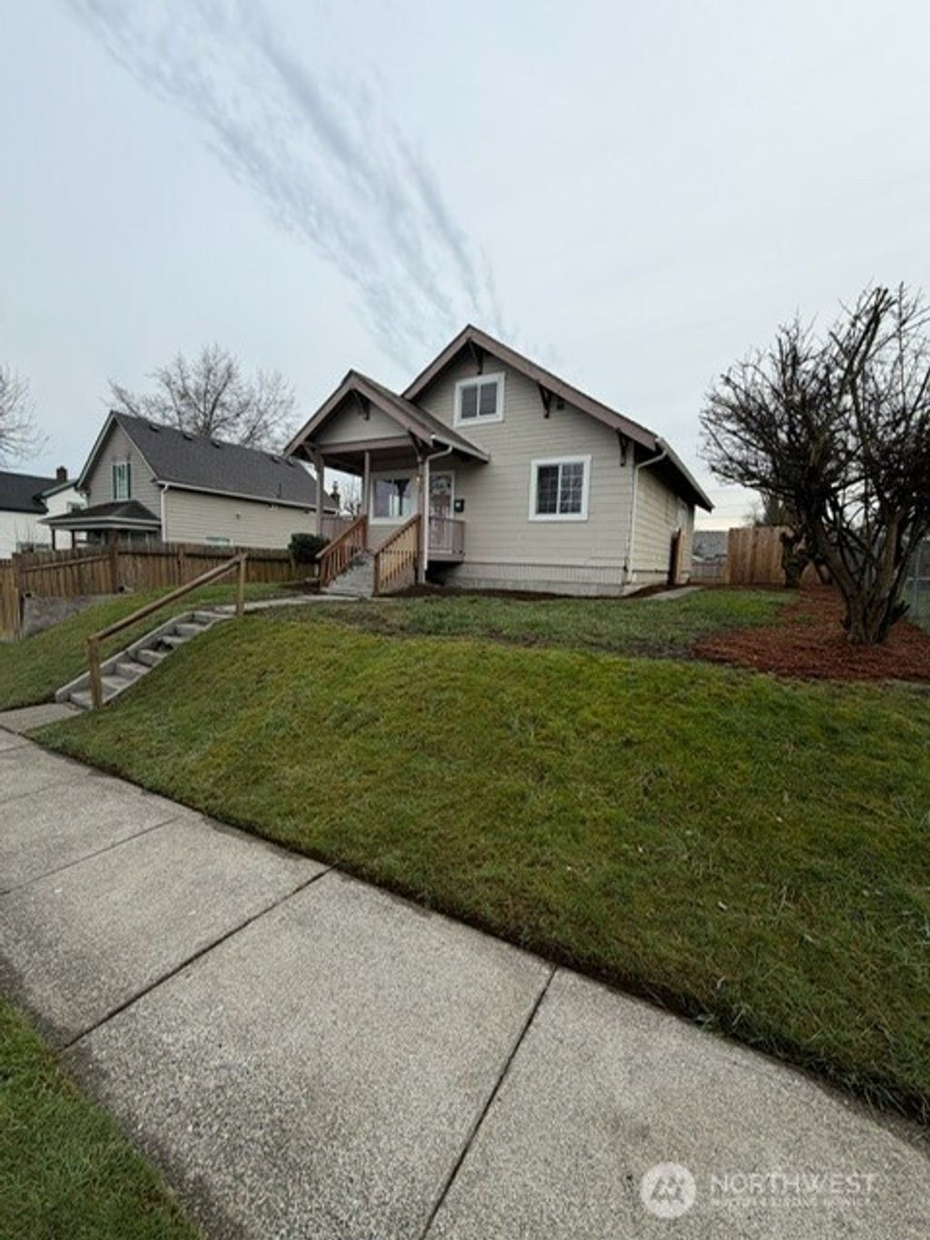 Photo of 1432 E 29th Street, Tacoma, WA 98404 (MLS # 2488119)