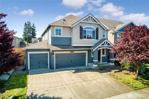 Photo of 10568 191st Street E, Puyallup, WA 98374 (MLS # 2366594) Photo of 10568 191st Street E, Puyallup, WA 98374 (MLS # 2366594)