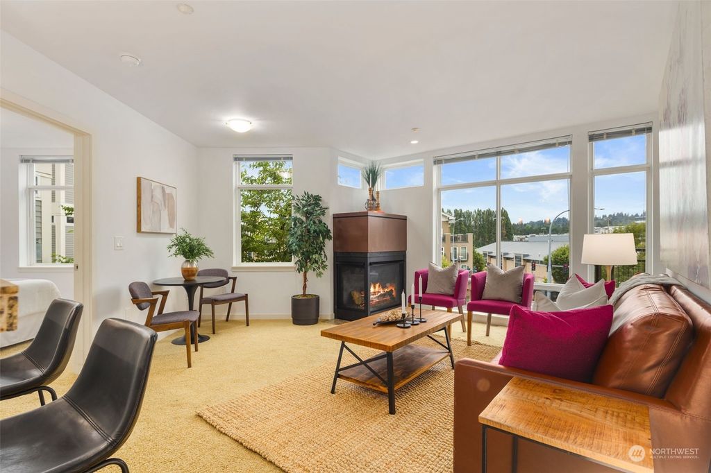 Photo of 211 Kirkland Avenue #303, Kirkland, WA 98033 (MLS # 1996210)