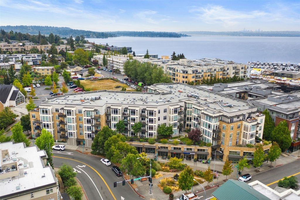 Photo of 211 Kirkland Avenue #303, Kirkland, WA 98033 (MLS # 1996210)