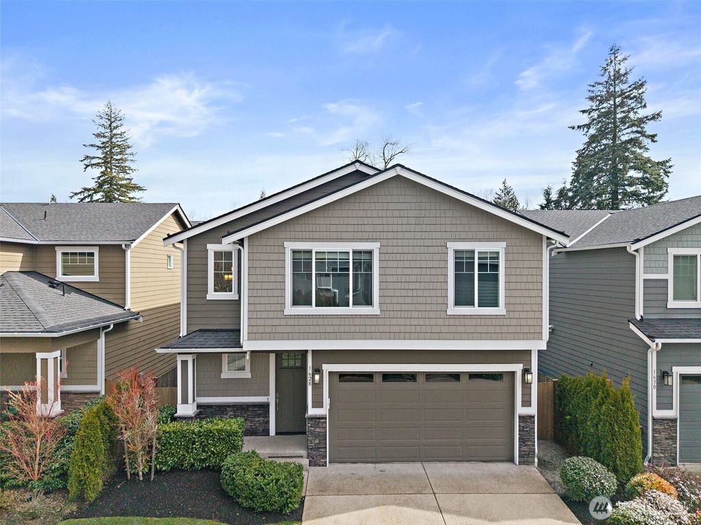 Photo of 1628 151st St SW St, Lynnwood, WA 98087 (MLS # 2343919)