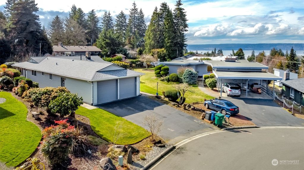 Photo of 18217 3rd Place SW, Normandy Park, WA 98166 (MLS # 2043220)