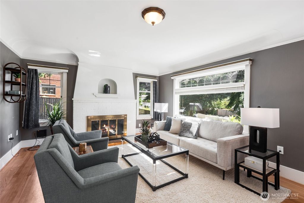 Photo of 8607 15th Ave Ave NE, Seattle, WA 98115 (MLS # 2402655)