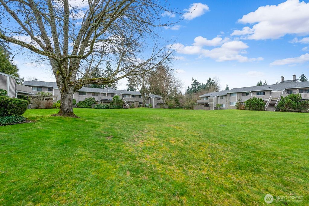 Photo of 9930 NE 144th Lane #202, Kirkland, WA 98034 (MLS # 2479612)