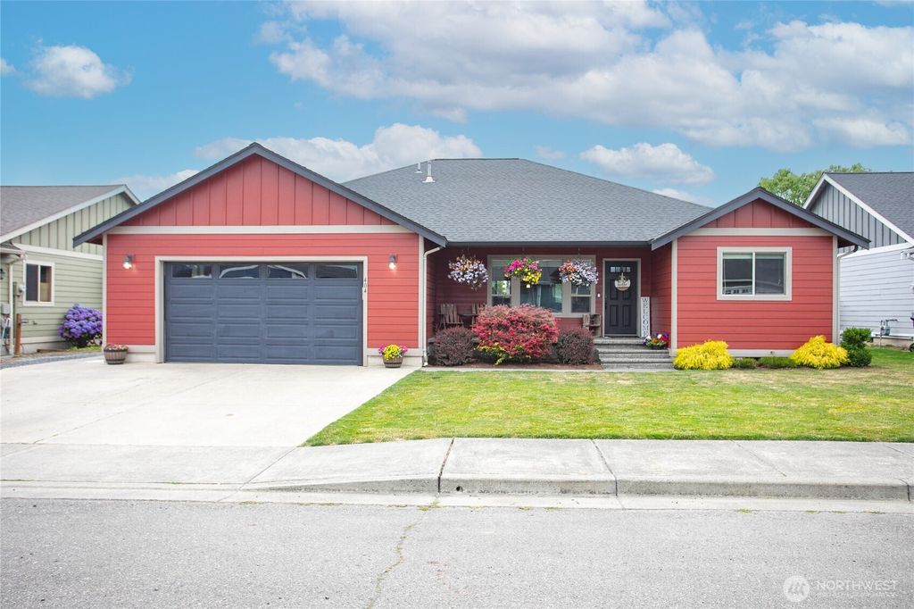 Photo of 404 Amareen Court, Nooksack, WA 98276 (MLS # 2557043)