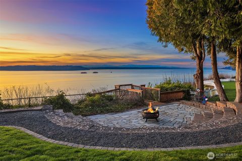 Photo of 24635 8th Avenue S, Des Moines, WA 98198 (MLS # 2516357)