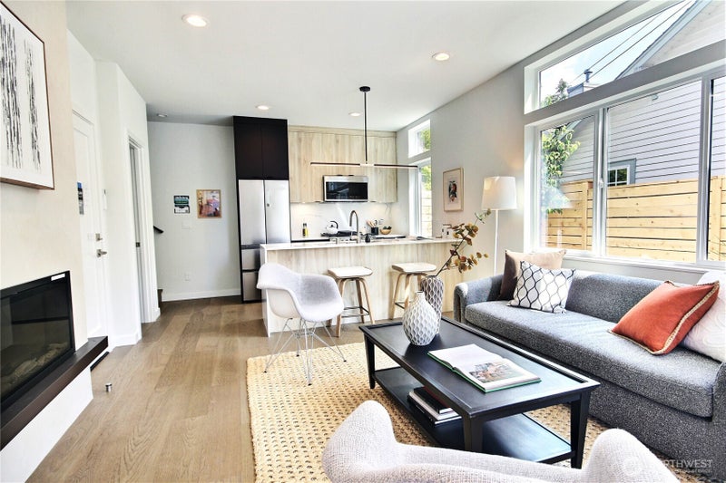 811 NE 90th Street