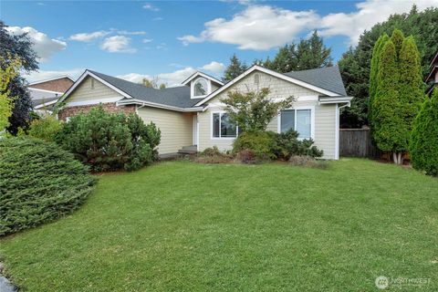 Photo of 708 16TH Place NW, Puyallup, WA 98371 (MLS # 2440508)
