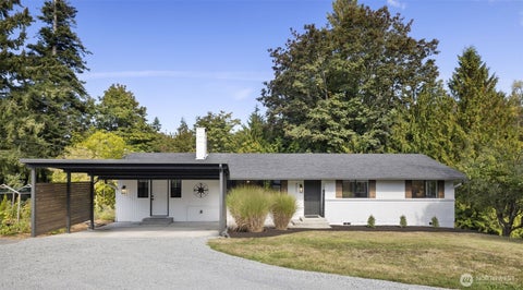 Photo of 4807 Bayview Lane, Everett, WA 98203 (MLS # 2581718)