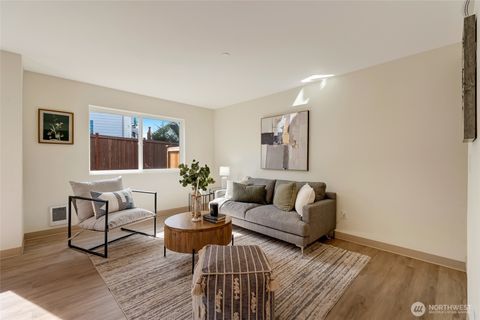 Photo of 3910 132nd Street SW #F, Lynnwood, WA 98087 (MLS # 2488561)