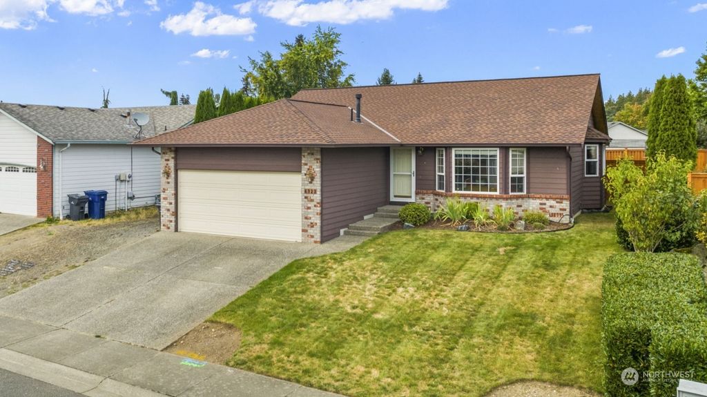 Photo of 6323 96th Place NE, Marysville, WA 98270 (MLS # 2289275)
