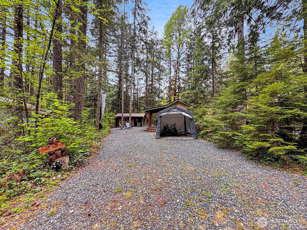 Photo of 47 Wilderness Way, Deming, WA 98244 (MLS # 2487516)