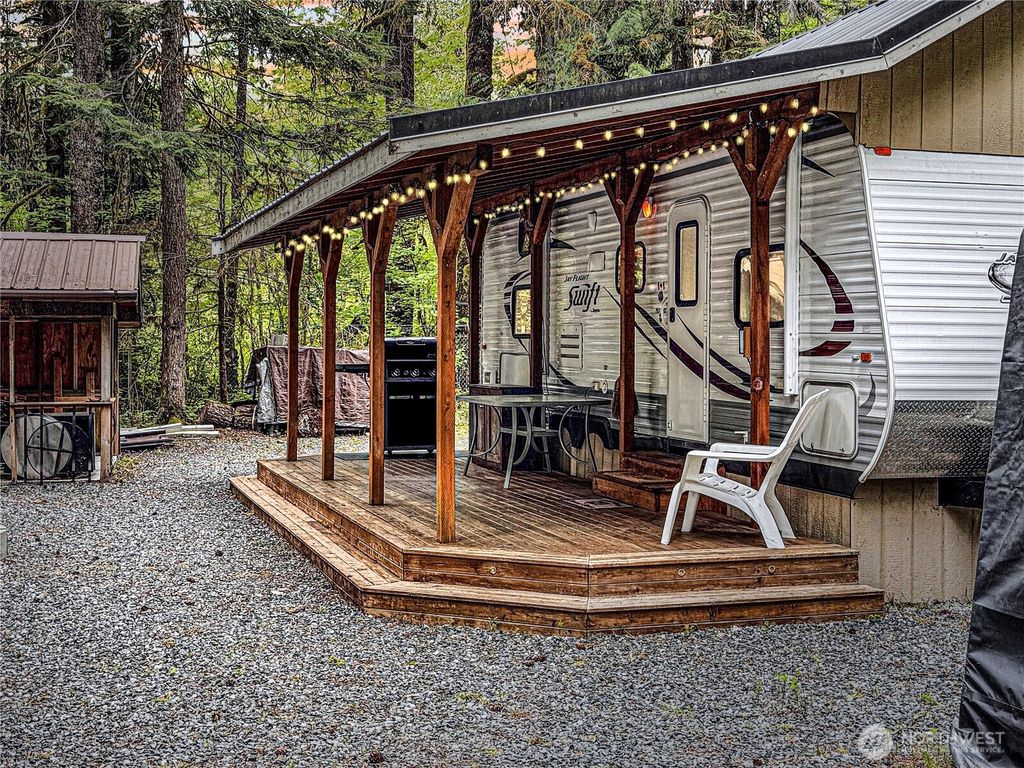 Photo of 47 Wilderness Way, Deming, WA 98244 (MLS # 2487516)