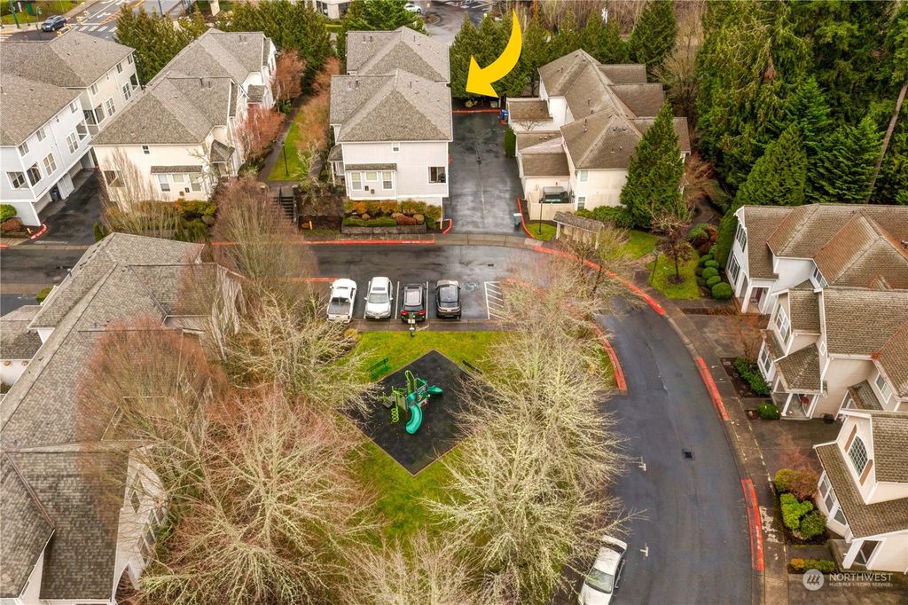 Photo of 322 227th Lane NE, Sammamish, WA 98074 (MLS # 2181570)