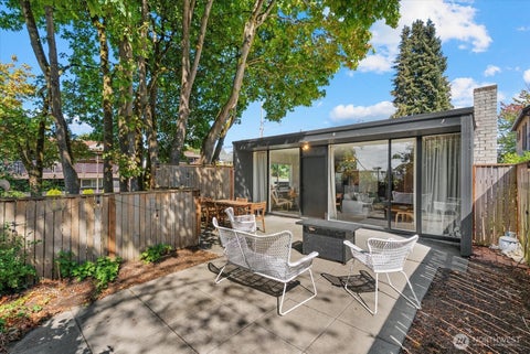 Photo of 719 721 N 38th Street, Seattle, WA 98103 (MLS # 2580646)