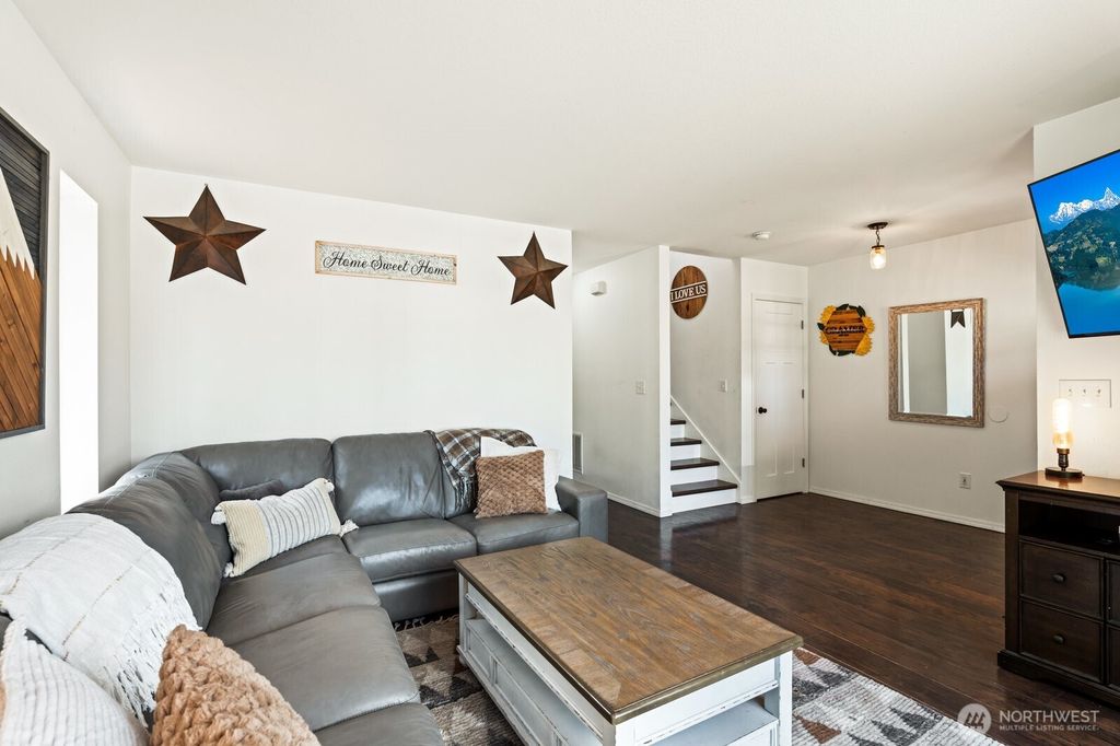 Photo of 628 Roberts Street, Monroe, WA 98272 (MLS # 2408538)