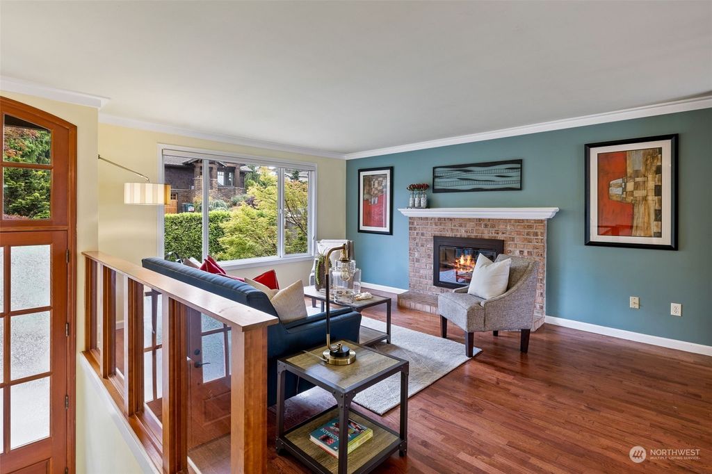Photo of 808 4th Street, Kirkland, WA 98033 (MLS # 2261212)