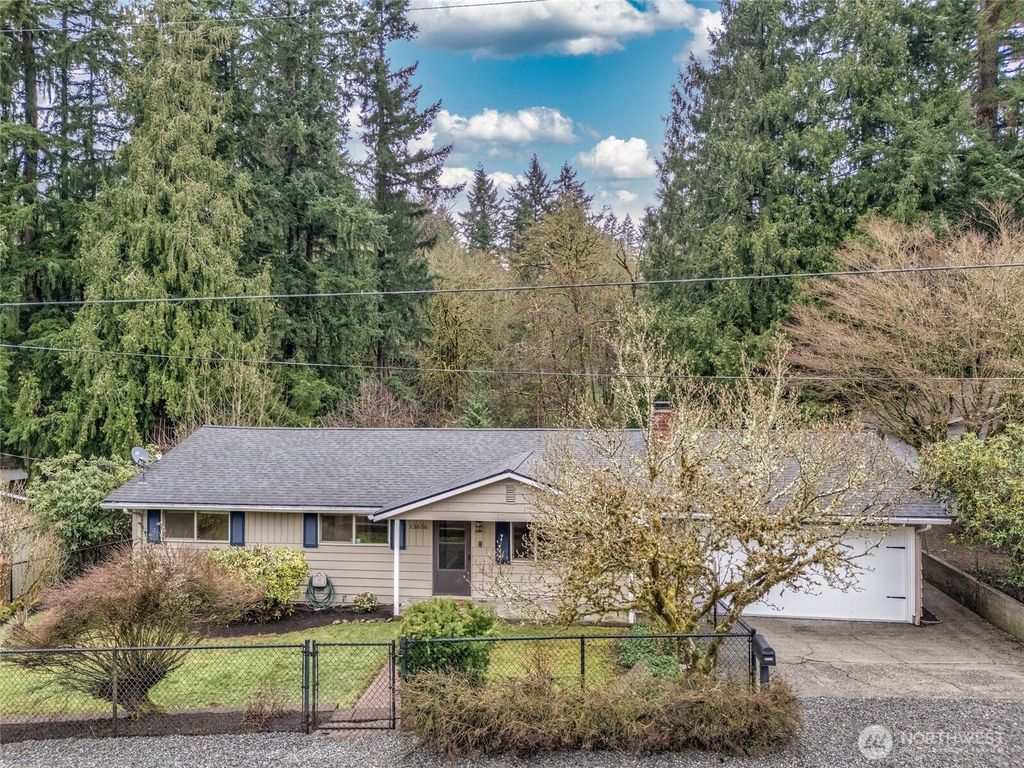 Photo of 13656 197th Avenue SE, Renton, WA 98059 (MLS # 2493729)