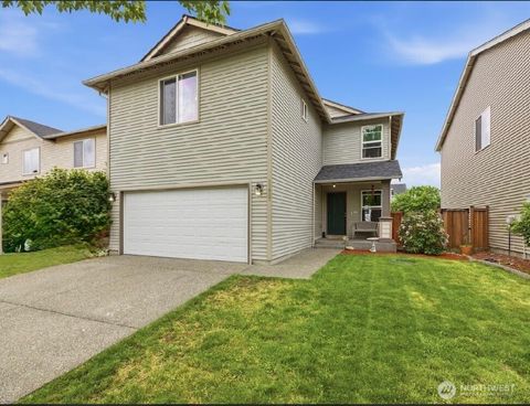 Photo of 10007 Dragt Street SE, Yelm, WA 98597 (MLS # 2522368)