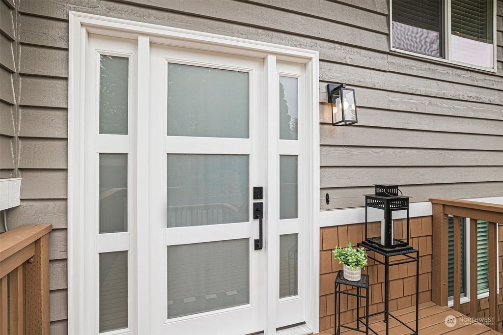 Photo of 33942 28th Place SW, Federal Way, WA 98023 (MLS # 2228702)