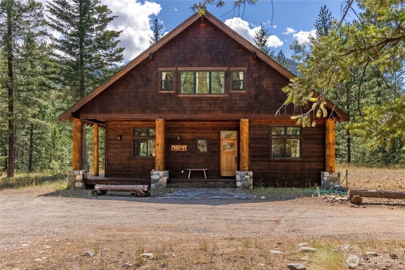 32 Foster Loop Road